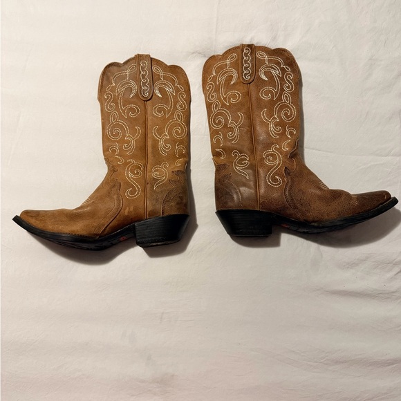 Justin Women's Puma Cowhide Western Boots, model L2703 women’s size 8 - Picture 2 of 7